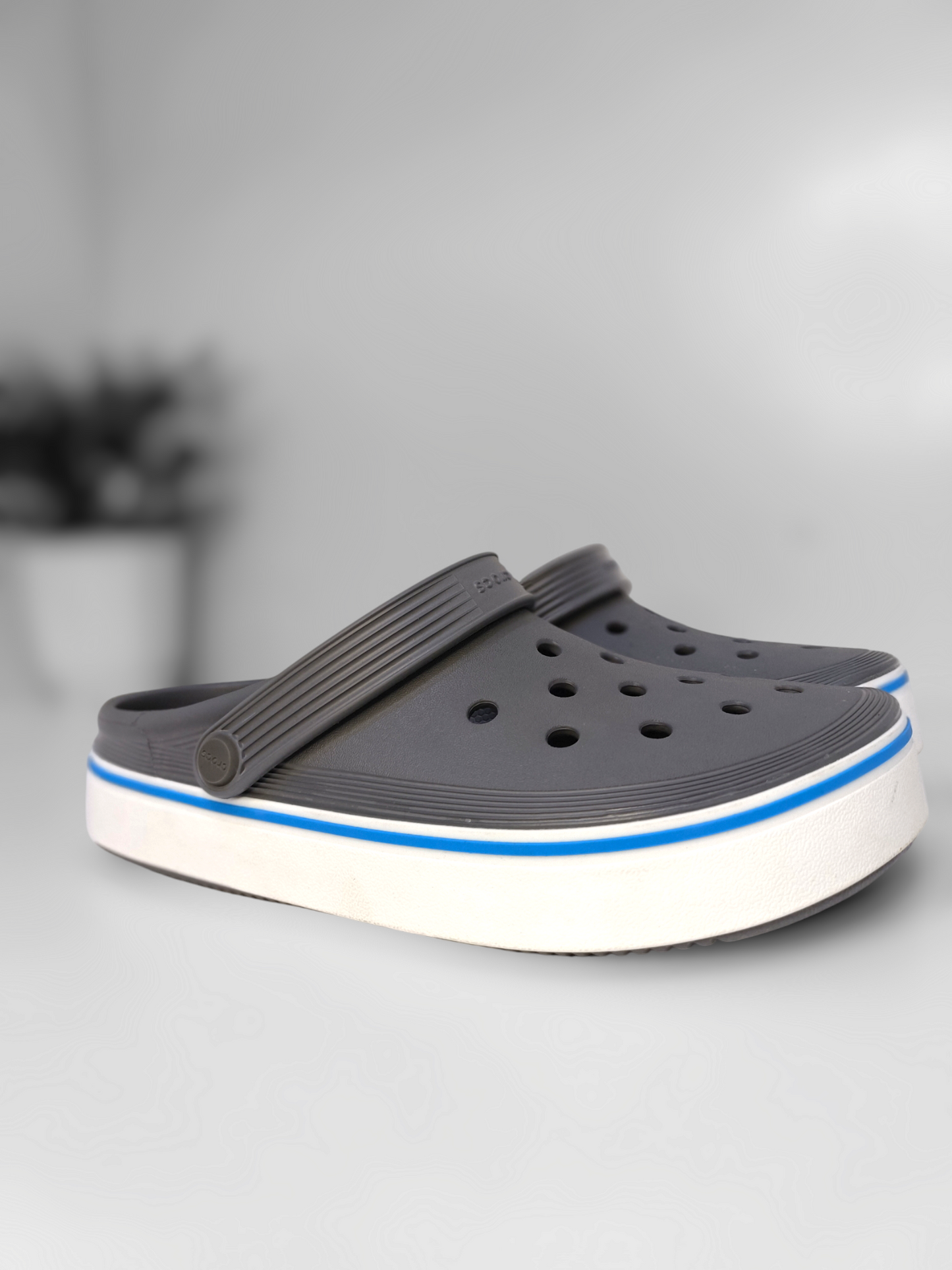 Crocs Off Court Gris